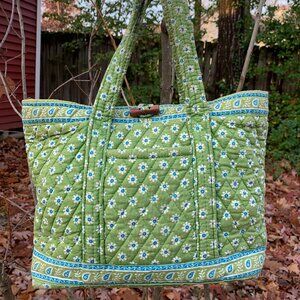 Vera Bradley Little Toggle Tote in Apple Green